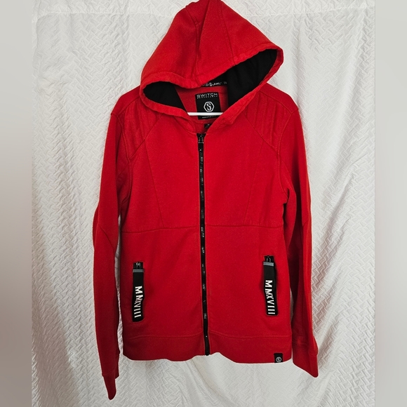 💵3/$20 Switch Red Zip Up Hooded Sweatshirt - Picture 1 of 9